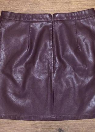 Стильная кожаная юбка бордового сливового цвета марсала с вышивкой м,462 фото