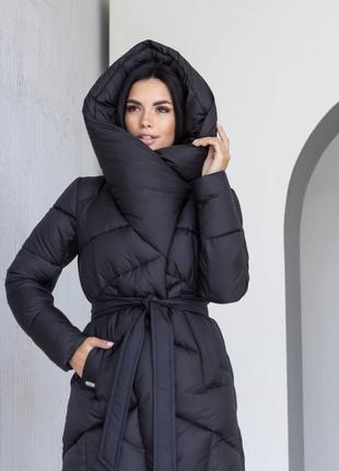 Пуховик жіночий довгий