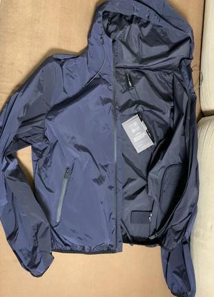 Unity вітровка нова італія нейлон оригінал!