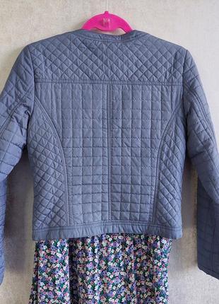 Голубая стеганная укороченная курточка-бомбер vrswoman  (размер 34-36)4 фото