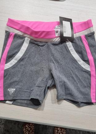 Новые спортивные шорты totalfit