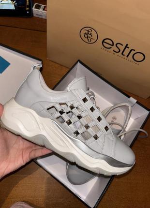 Кросівки  estro