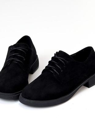 Туфли лоферы без каблука на шнурках черный замш