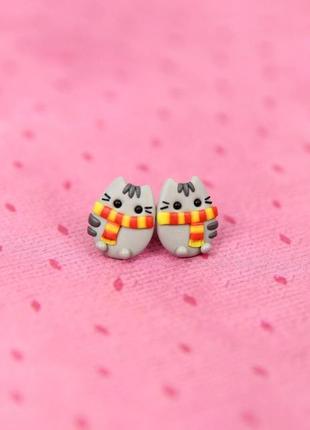 Серьги гвоздички котик пушин из грефиндора, серьги pusheen гарри поттер, handmade украшения