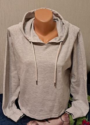 Худи с капюшоном,свитер кофта