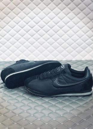 Кросівки чоловічі nike classic cortez nylon all black кросівки кортезі3 фото