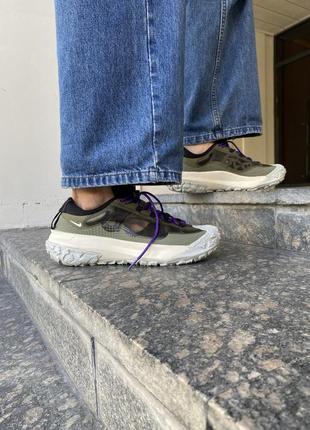 Мужские кроссовки nike acg mountain fly low khaki