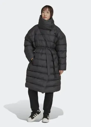 Пухова куртка adidas