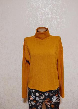 Жіночий гольф, жіноча водолазка, жіночий джемпер, жіночий одяг, жіноче взуття