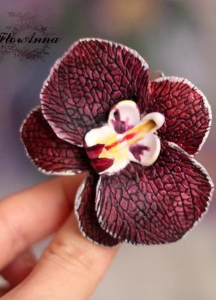 Заколка ручной работы "бордовая орхидея с росписью"3 фото