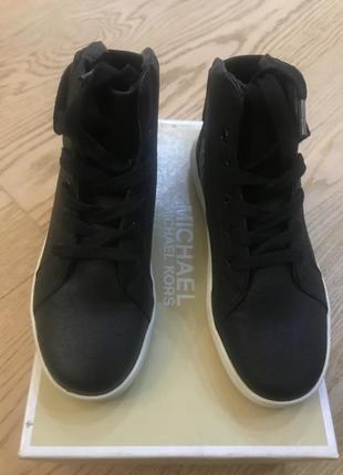 Новые ботинки michael  kors 32р