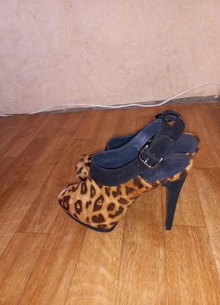 Новые туфли stuart weitzman с леопардовым
принтом из волос пони, туфли на высоком каблуке 39 размер