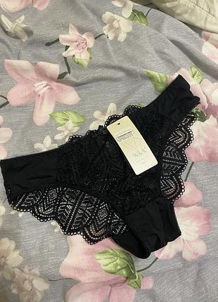 Мереживні трусики