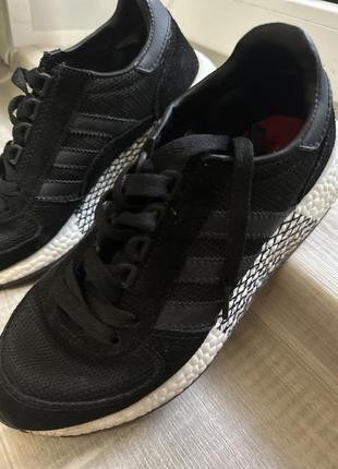 Кросівки adidas чорні3 фото