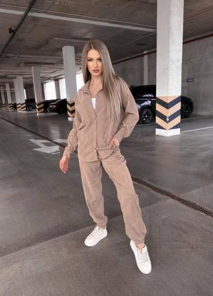 Спортивні костюми10 фото