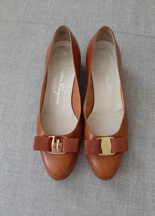 Шикарние туфли salvatore ferragamo