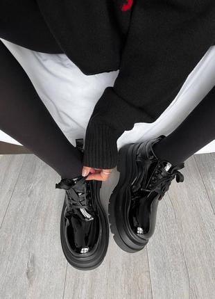 Трендовые челси ботинки лакированные кожаные с флисовой стелькой модные8 фото