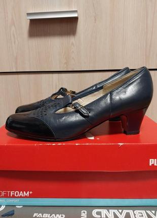 Английские фирменные кожаные туфли с лаковым носком elmdale1 фото