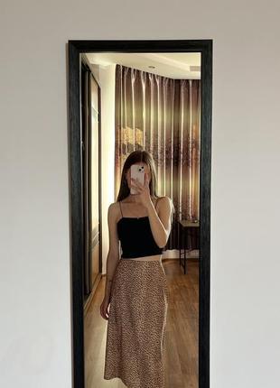 Стильная юбка миди в анималистический принт xs-s8 фото
