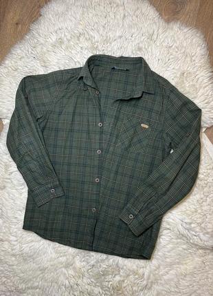 Рубашка цвета хаки