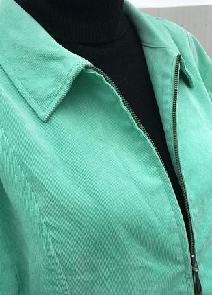 Вельветова курточка в мятному кольорі4 фото