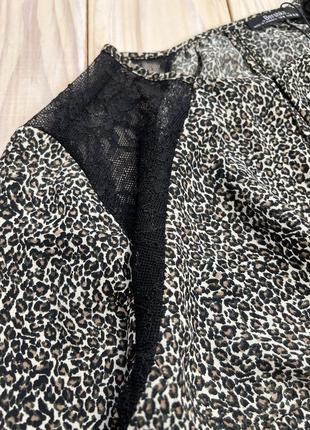 💙💛качественная леопардовая блуза с кружевом по плечам bershka7 фото