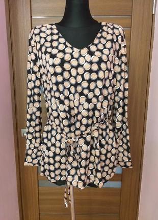 Симпатична блузочка в принт/л