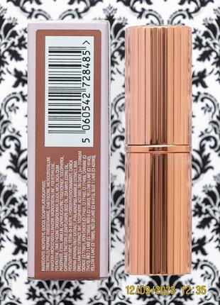 Повнорозмірна матова помада для губ charlotte tilbury matte revolution  pillow talk 2 medium 3.5 г3 фото