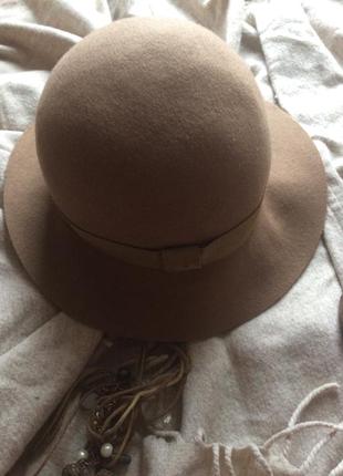 Фетровая шляпка с узкими полями2 фото