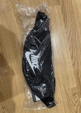 Бананка nike оригинальная