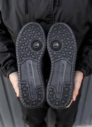 Мужские черные осенние кроссовки на липучках мужские демисезонные спортивные кроссовки adidas forum6 фото