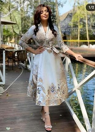 Оригинальное нарядное платье