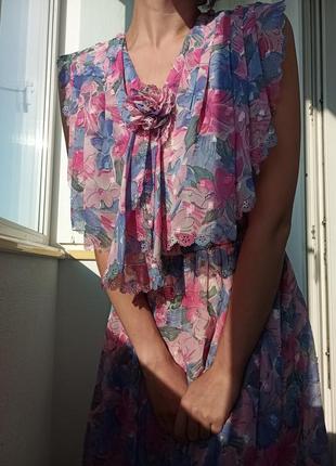 Вінтажна сукня з пелеринкою