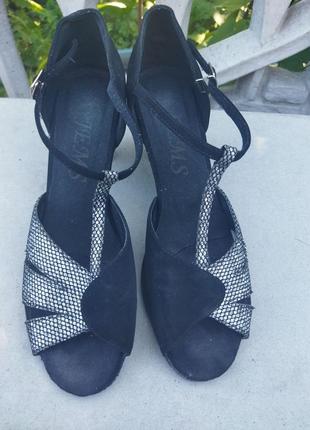 Танцевальные туфли,босоножки черные10 фото