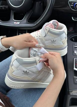 Женские кроссовки boston adidas originals forum 84 mid milk grey pink3 фото