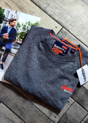 Чоловічий елегантний бавовняний светр із круглим коміром superdry в сірому кольорі розмір s