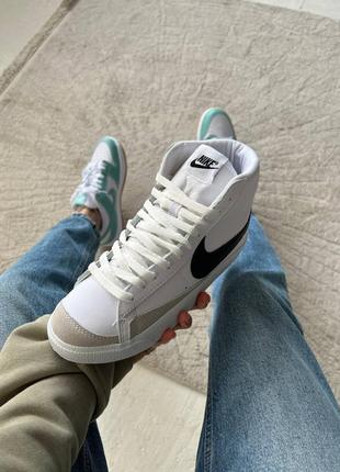 Женские кроссовки nike blazer mid white