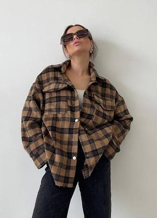 Оверсайз сорочка на кнопках вовняна