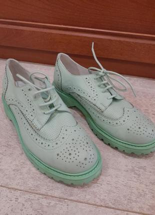 Шикарні красивого кольору оксфорди черевики ботінки ботинки лофери шкіра1 фото