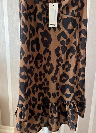 1+1=3🎁 новое! платье в леопардовый принт boohoo 24рр (без пояса?7 фото