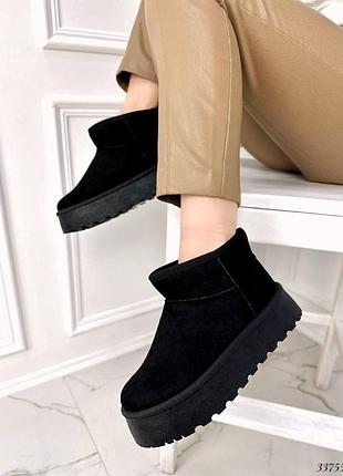 Уггі на високій підошві. утеплені штучним хутром