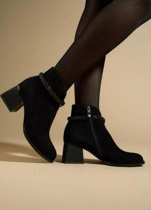 Жіночі ботильйони черевики замша демісезонні чорні на каблуку женские ботильоны каблук fabio monelli4 фото