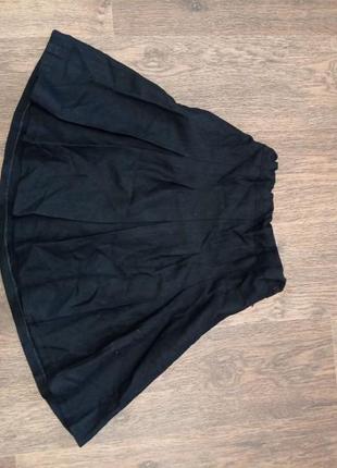 Черная юбка в складку