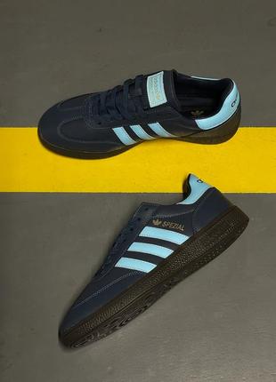 Adidas spezial