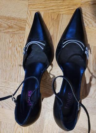Туфли новые женские черные кожаные на высоком каблуке новые испания 39 размер3 фото
