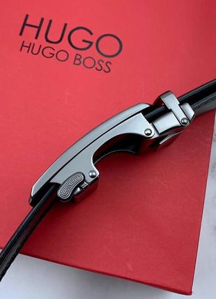 Мужской ремень с пряжкой автомат hugo boss в подарочном наборе3 фото