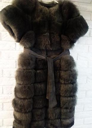 Довгі песцеві жилетки