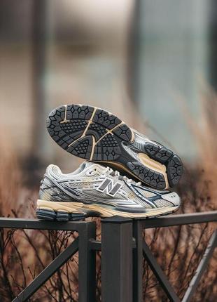 Жіночі кросівки new balance 1906r grey yellow / smb3 фото