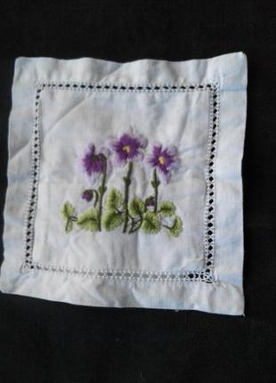 Ароматная подушечка саше с вышивкой 14х14