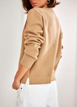 Базовый теплый джемпер свитер прямого силуэта с горловиной3 фото